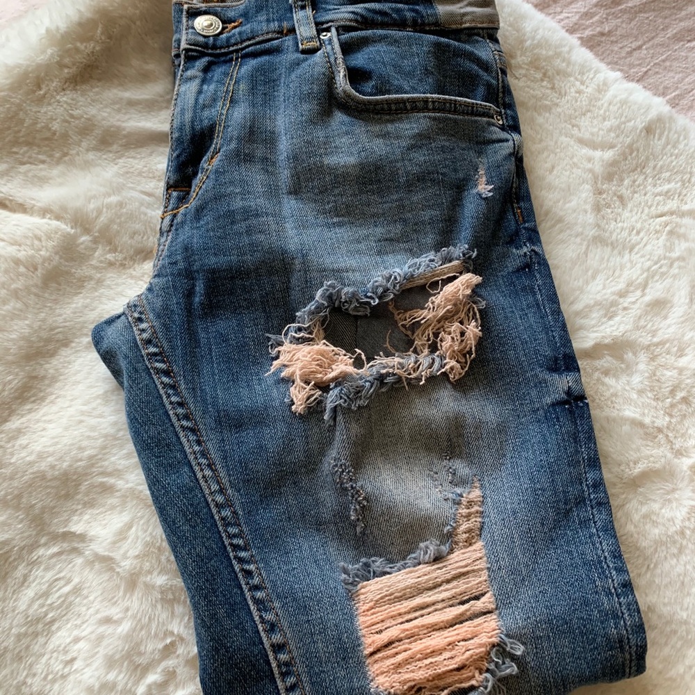 Zara Ripped Denim Jean - Picture 2 of 8